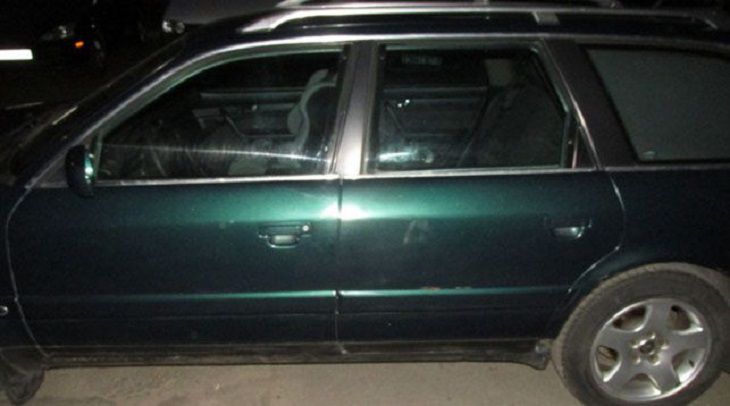 В Гомеле буянил хулиган: атаковал машины 