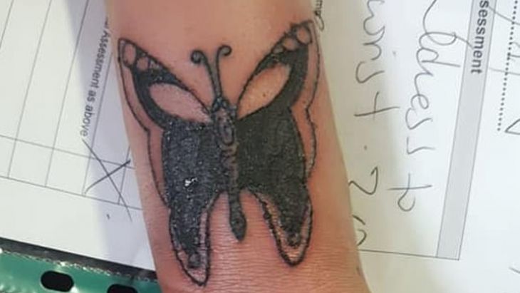 Девушка едва не умерла, сделав новую татуировку