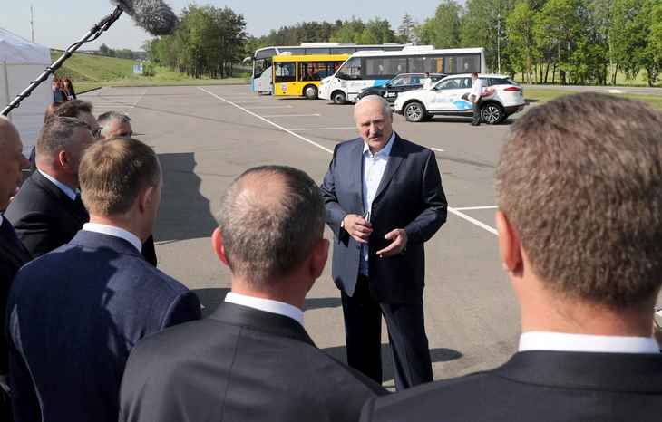 Лукашенко о благоустройстве МКАД: За сутки вы больше сделали, чем за год Лукашенко о благоустройстве МКАД: За сутки вы больше сделали, чем за год