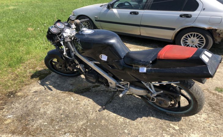 В Ганцевичском районе 17-летний бесправник на мотоцикле заработал 6 протоколов, скрываясь от ГАИ