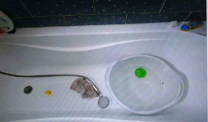 Мама вышла. Двухлетняя девочка утонула в ванной Мама вышла. Двухлетняя девочка утонула в ванной