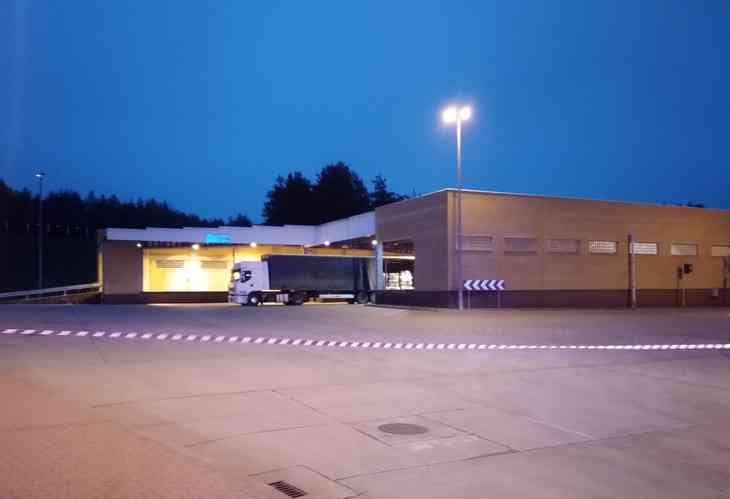 ЧП в Кузнице: в белорусской фуре произошла утечка химического вещества. На ноги поставили все службы ЧП в Кузнице: в белорусской фуре произошла утечка химического вещества. На ноги поставили все службы