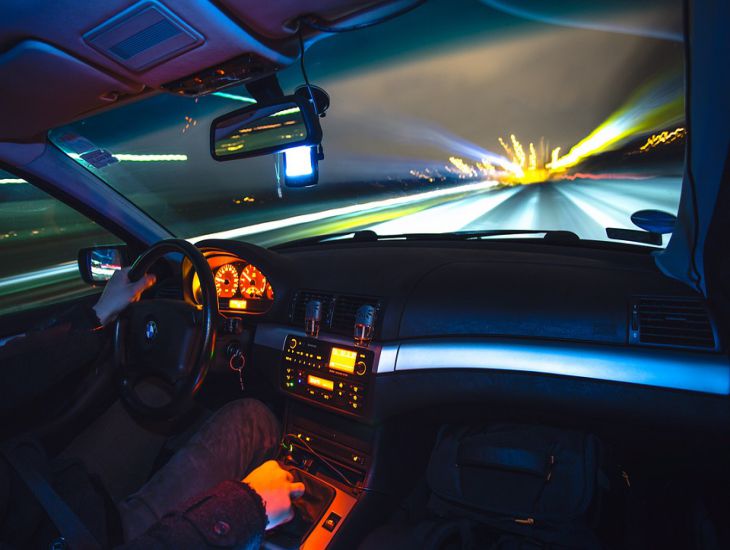 10 правил безопасного ночного вождения