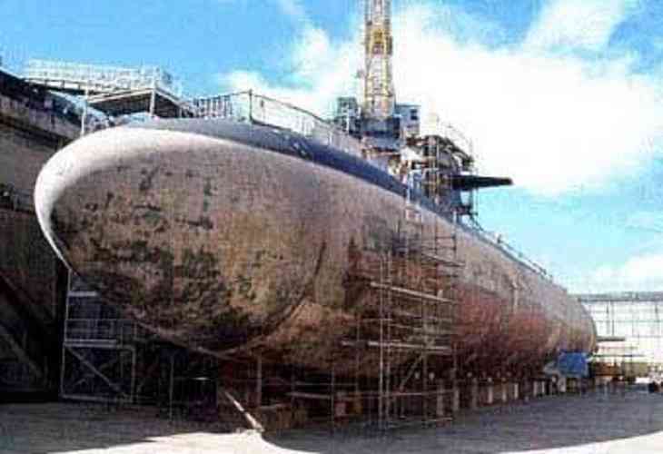 Опубликованы снимки американской подлодки после столкновения с горой