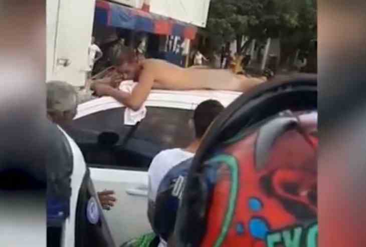 Жена отомстила неверному мужу, провезя его голым по городу на крыше авто