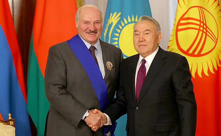 Лукашенко наградили орденом имени Назарбаева