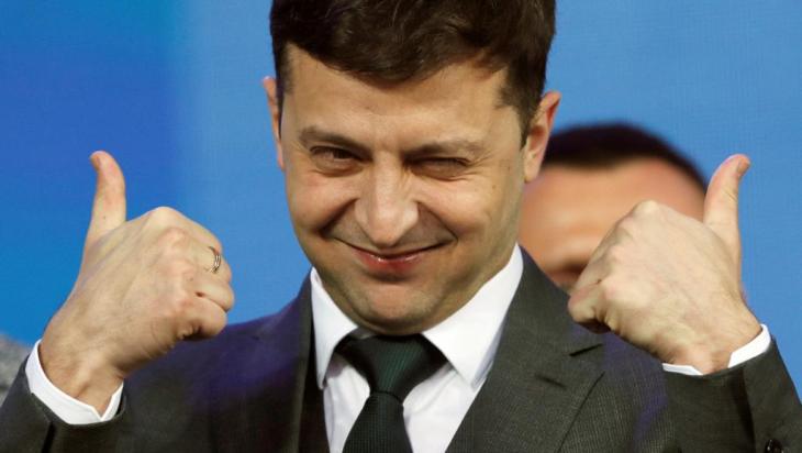 Трамп поставил Зеленского на второе место после Путина и пригласил в гости Трамп поставил Зеленского на второе место после Путина и пригласил в гости