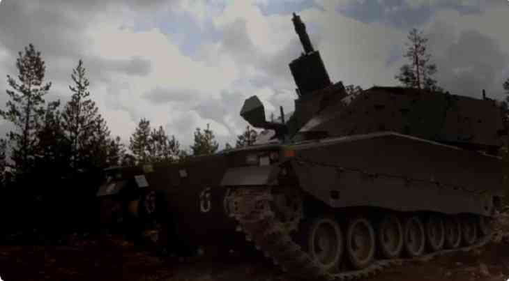 Он может уничтожить все. В Сети показали, как ведет огонь «Молот Тора»