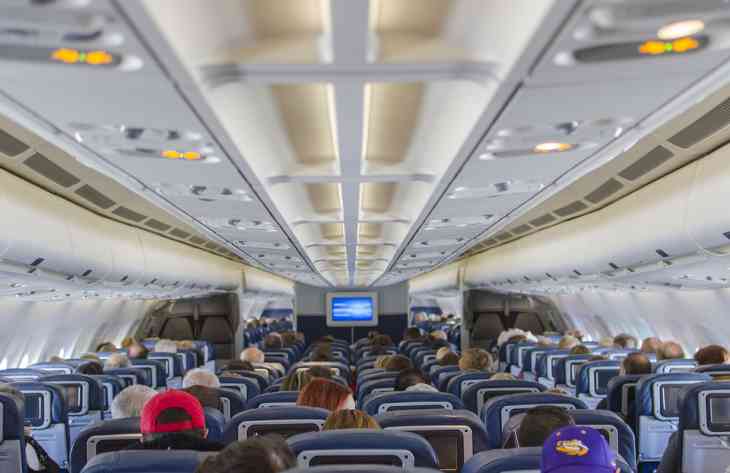 Как бороться с мигренью в самолете: рекомендации специалистов