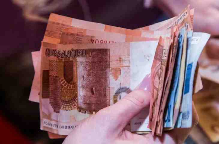 Минтруда: предприятий с низкой зарплатой становится меньше Минтруда: предприятий с низкой зарплатой становится меньше