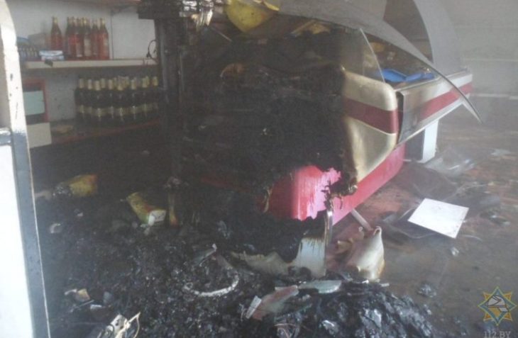  В Жлобинском районе сгорел продуктовый магазин