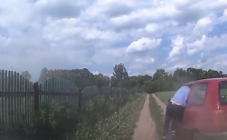 В Смолевичском районе с погоней задержали пьяного бесправника. В третий раз