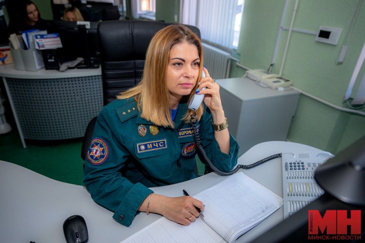 Привезти пиццу и спасти от червя: с какими просьбами звонят в МЧС Минска Привезти пиццу и спасти от червя: с какими просьбами звонят в МЧС Минска
