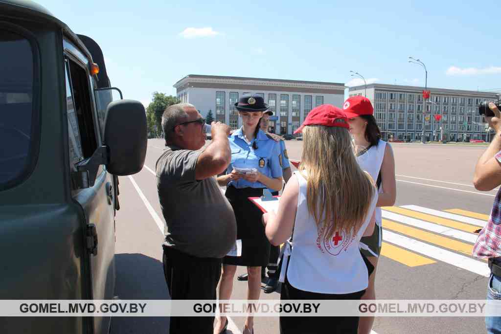 ГАИ и Красный Крест спасают водителей в Гомельском районе