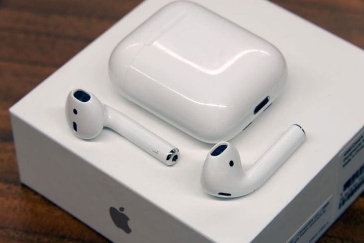 AirPods второго поколения провалили продажи  