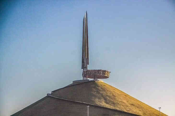 На Кургане славы зажглось Пламя мира