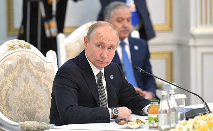 В Кремле рассказали, как Путин начнет первый разговор с Зеленским