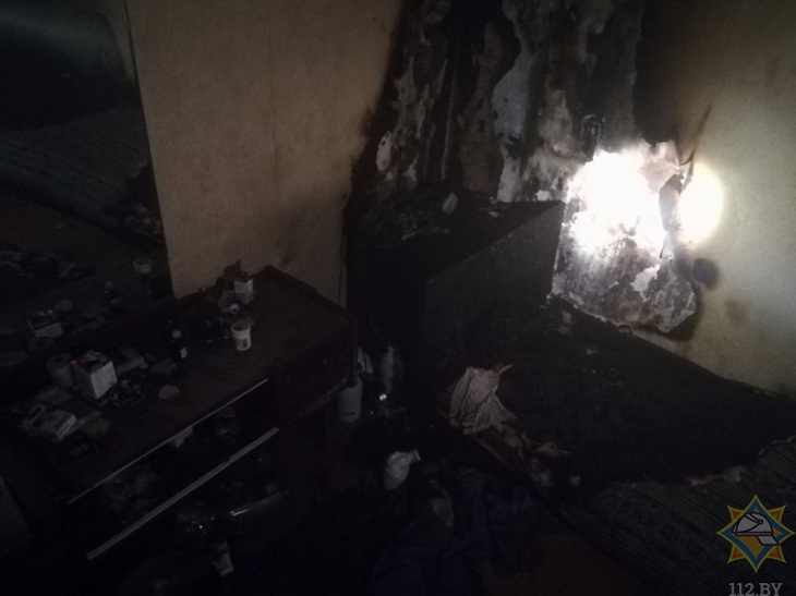 В Новополоцке работники МЧС спасли пенсионера из горящей квартиры