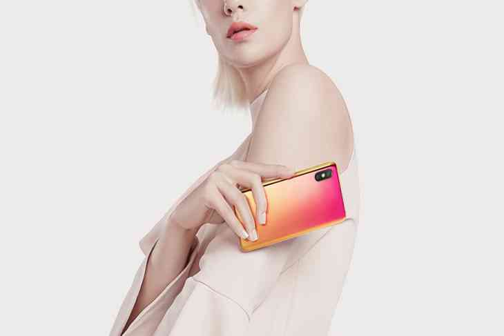 Xiaomi анонсировала выход «самого красивого смартфона в мире»