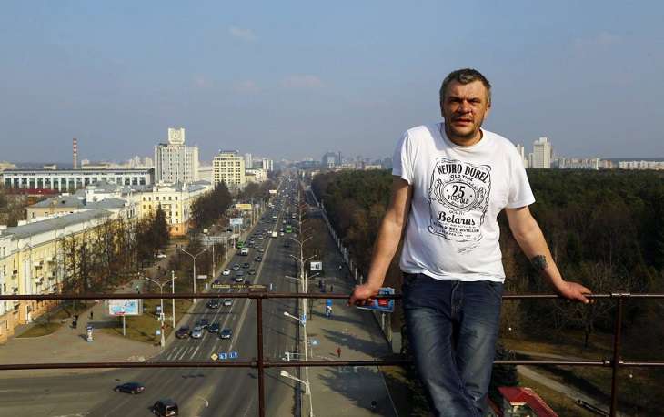 Вокалист Neuro Dubel Юрий Наумов ранил себя сам? Что выяснило следствие