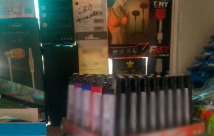 В Барановичах продавали поддельные зажигалки. Из продажи их изъяли, бизнесмену грозит крупный штраф В Барановичах продавали поддельные зажигалки. Из продажи их изъяли, бизнесмену грозит крупный штраф