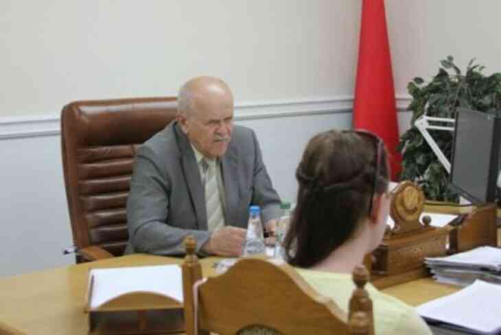 Председатель КГК возмутился платой за общежитие