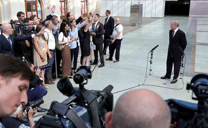 Путин ответил на вопрос про окрошку Путин ответил на вопрос про окрошку