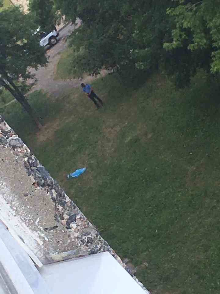 В Новополоцке пенсионерка выпала из окна  