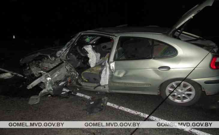 В Калинковичском районе водитель легковушки уснул за рулём и врезался в грузовик