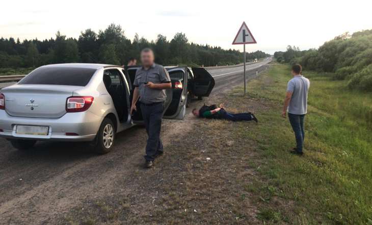 Белорус в Смоленской области зарезал подругу и поджег квартиру, чтобы скрыть следы расправы