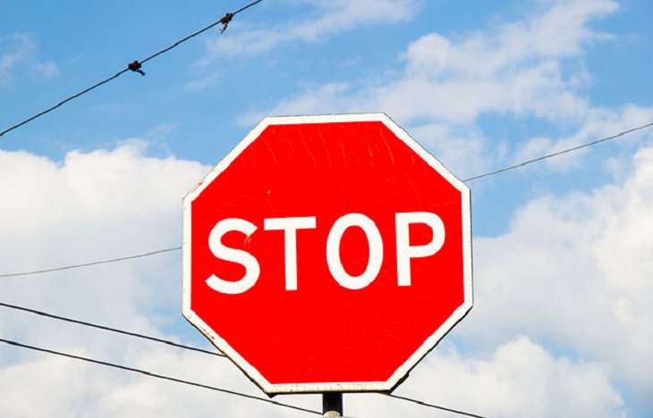 Движение на участке МКАД закроют на 5 часов сегодня вечером Движение на участке МКАД закроют на 5 часов сегодня вечером