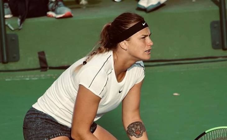 Соболенко одержала волевую победу над Возняцки и вышла в 1/4 финала турнира в Истбурне