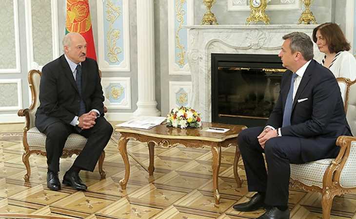Президент и спикер парламента Словакии поспорили из-за приглашения Лукашенко