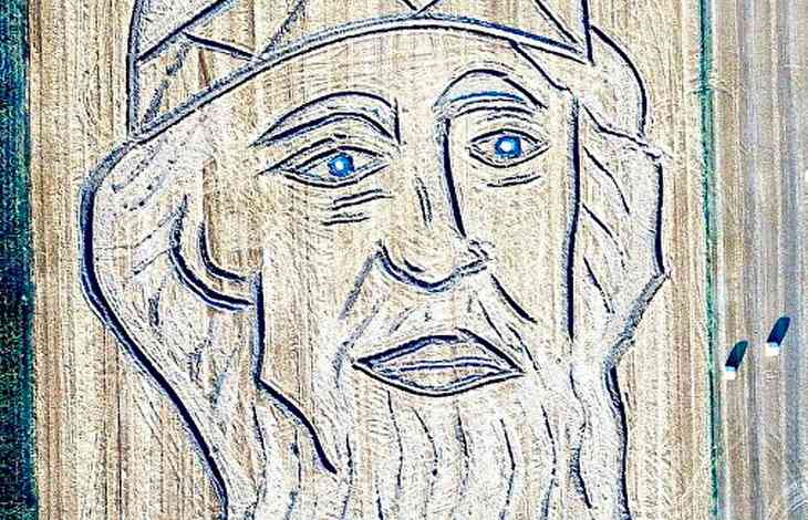 К визиту Путина в Италии нарисовали трактором портрет князя Владимира