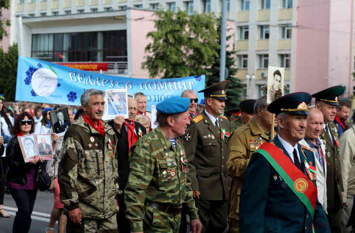 Военный парад, солдатская каша и многочисленные концерты: в Гродно проходит День независимости 