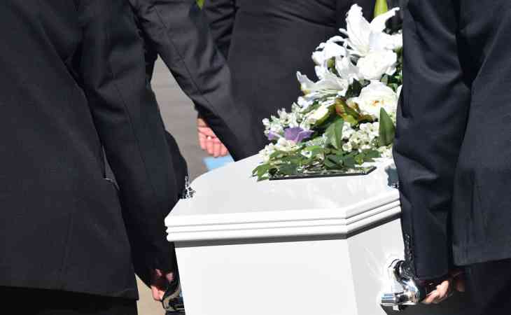 Мужчина неожиданно ожил на собственных похоронах