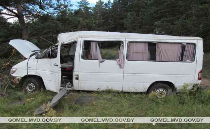 В Рогачевском районе нетрезвый бесправник на «Мерседесе» врезался в дерево В Рогачевском районе нетрезвый бесправник на «Мерседесе» врезался в дерево