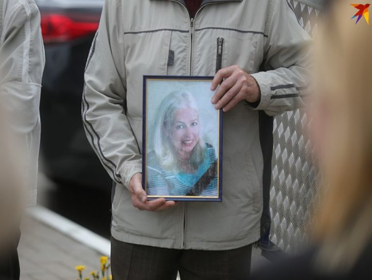 Выжила во время теракта в метро. Что известно о погибшей во время салюта в Минске женщине