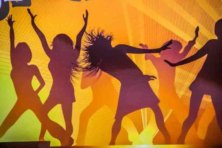 Миллионер открыл вакансию «любителя вечеринок» с солидной зарплатой Миллионер открыл вакансию «любителя вечеринок» с солидной зарплатой