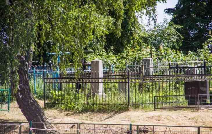 1000 долларов за могилу. Задержан первый замдиректора Спецкомбината КБО