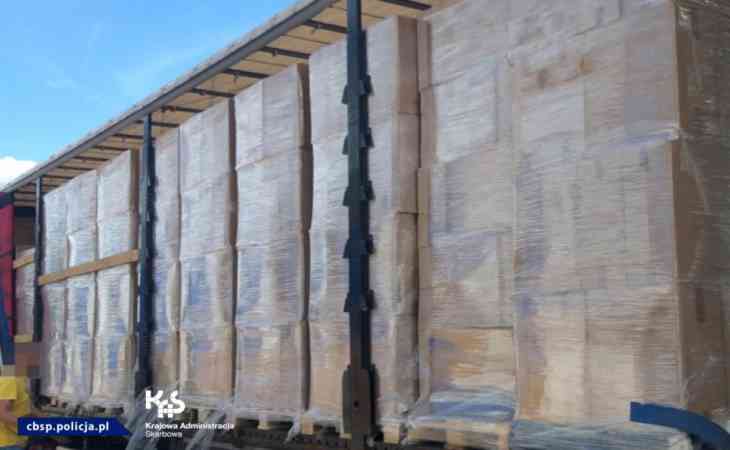 В Польше задержали партию контрабандных сигарет из Беларуси на 1,9 млн долларов В Польше задержали партию контрабандных сигарет из Беларуси на 1,9 млн долларов