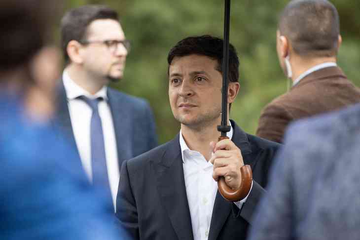 Выйди отсюда! Плохо слышишь?: Зеленский выгнал чиновника со встречи в Борисполе