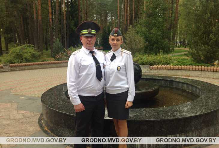 В Ошмянах семья милиционеров по дороге домой задержала пьяных угонщиков мопеда