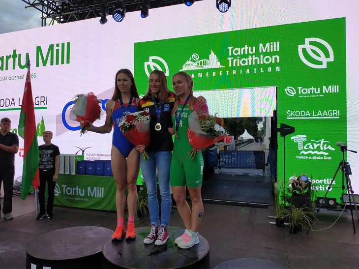 Белоруска Анна Максимова взяла «бронзу» на этапе Кубка Европы по триатлону