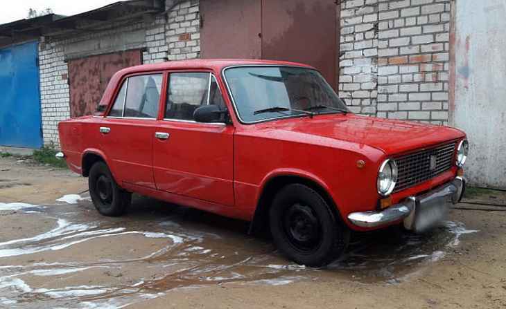 Борисовчанин угнал старые «Жигули», чтобы ездить в деревню к возлюбленной