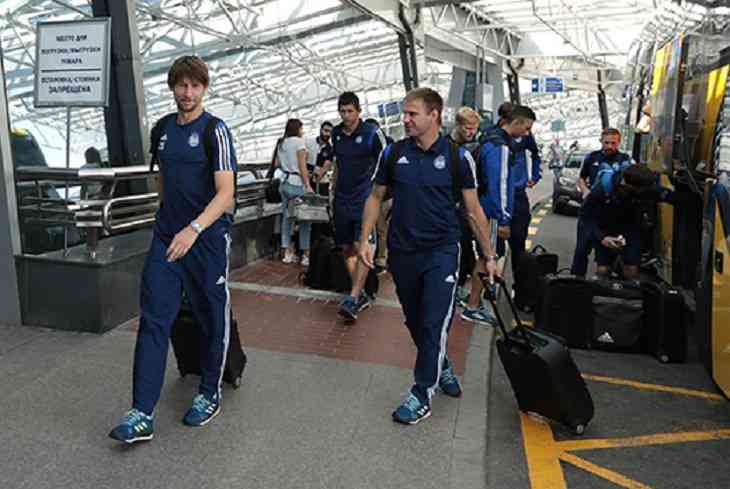 Футболисты БАТЭ уехали из Беларуси