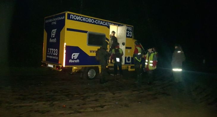 Более суток не могут найти грибника, заблудившегося в Крупском районе