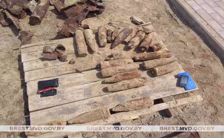 В Пинске строители обнаружили склад боеприпасов времен ВОВ