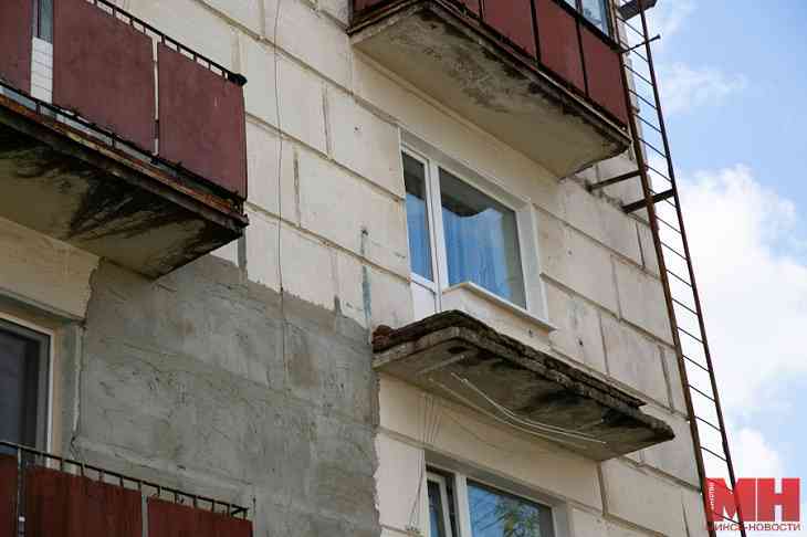 В Минске в жилом доме обрушился балкон. Последний капремонт был в 1985 году