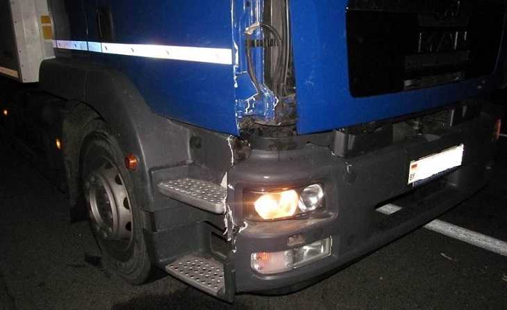 Грузовик насмерть сбил мужчину под Витебском: следователи ищут очевидцев